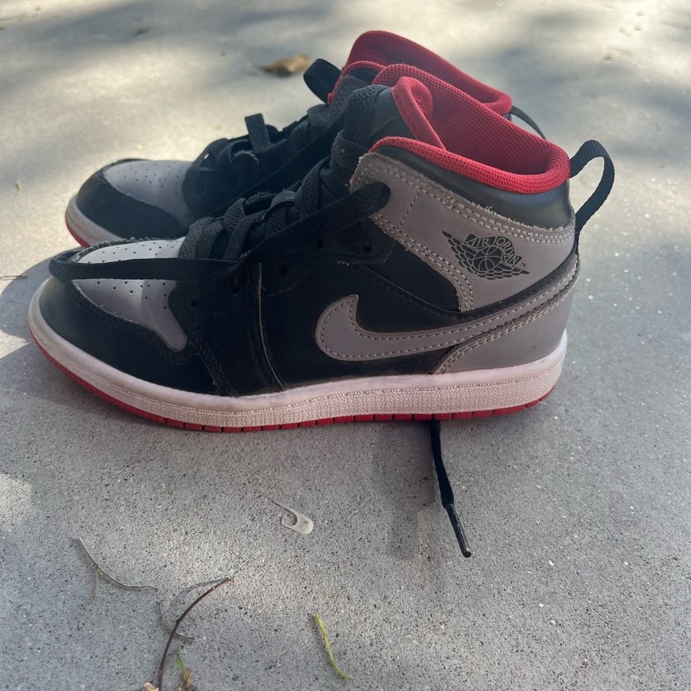 Air Jordan boys size 12c